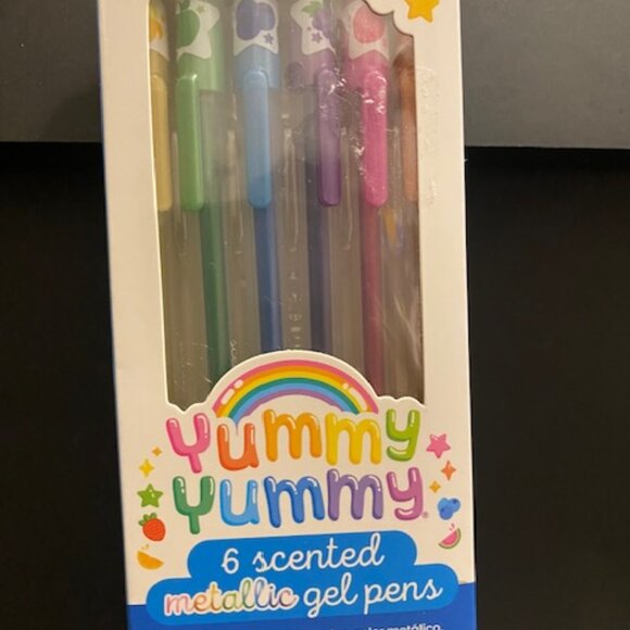 ooly: YUMMY YUMMY 6 Scented Metallic Gel Pens - Picture 1 of 6